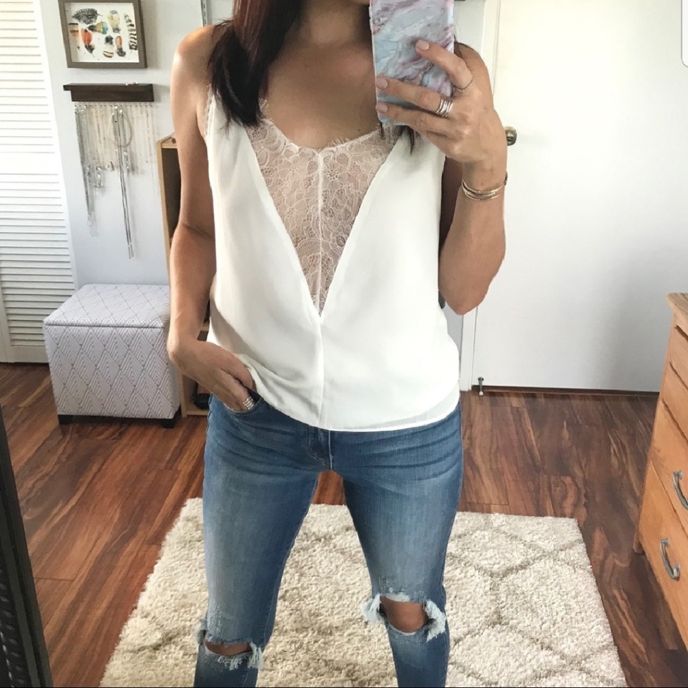 🚫NOT AVAILABLE 🚫White Lace Cami
